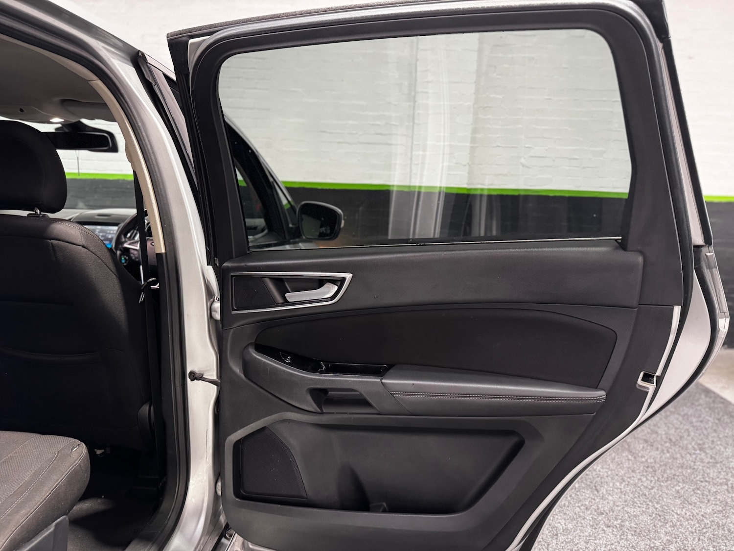 Used Ford S-Max 2015 for sale - 78098523: Photo 18