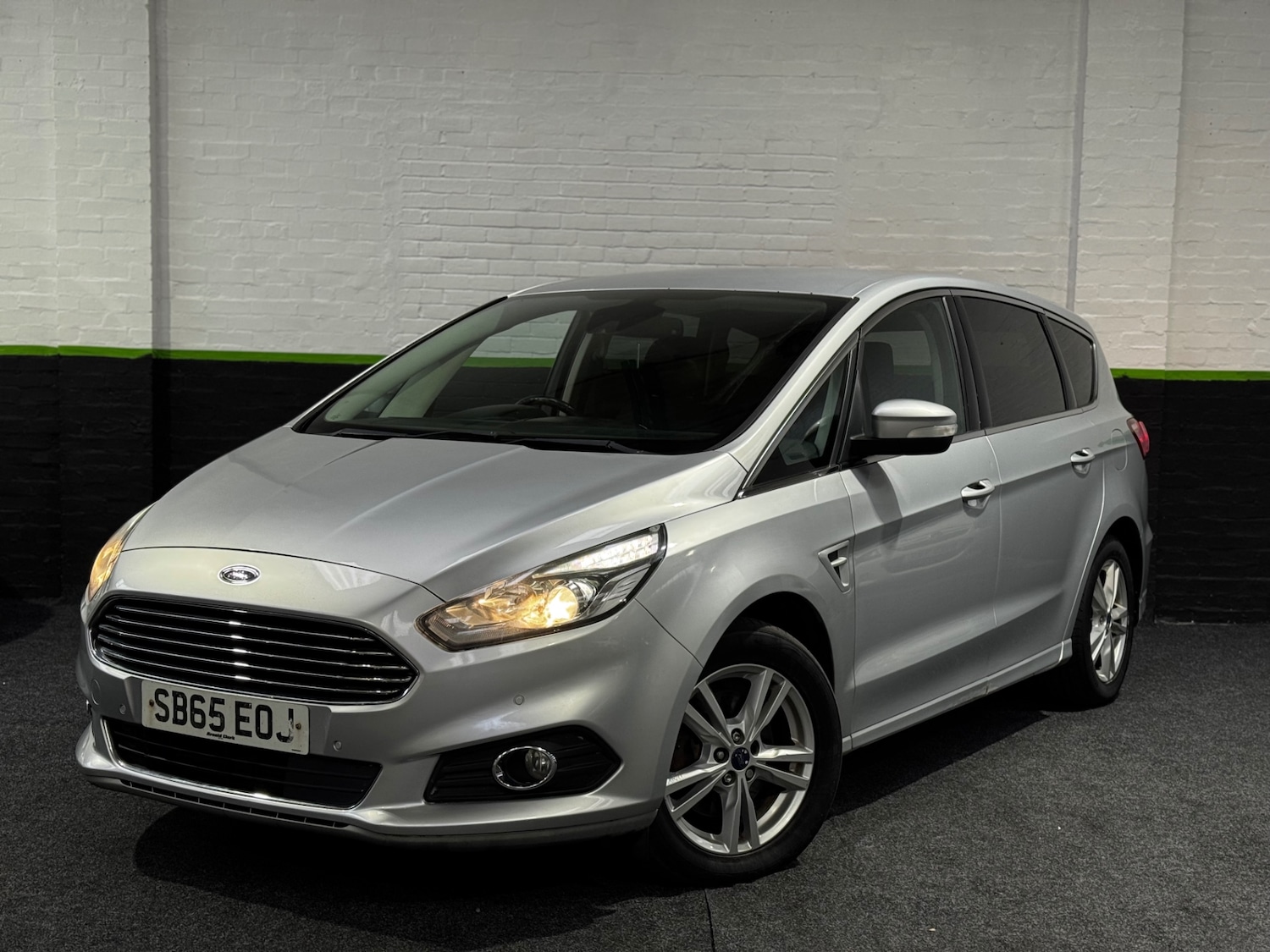 Used Ford S-Max 2015 for sale - 78098523: Photo 3