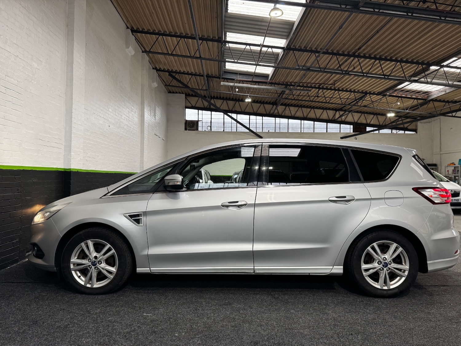 Used Ford S-Max 2015 for sale - 78098523: Photo 7