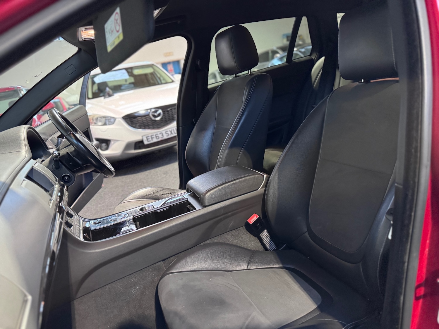 Used Jaguar XF 2013 for sale - 76910843: Photo 14