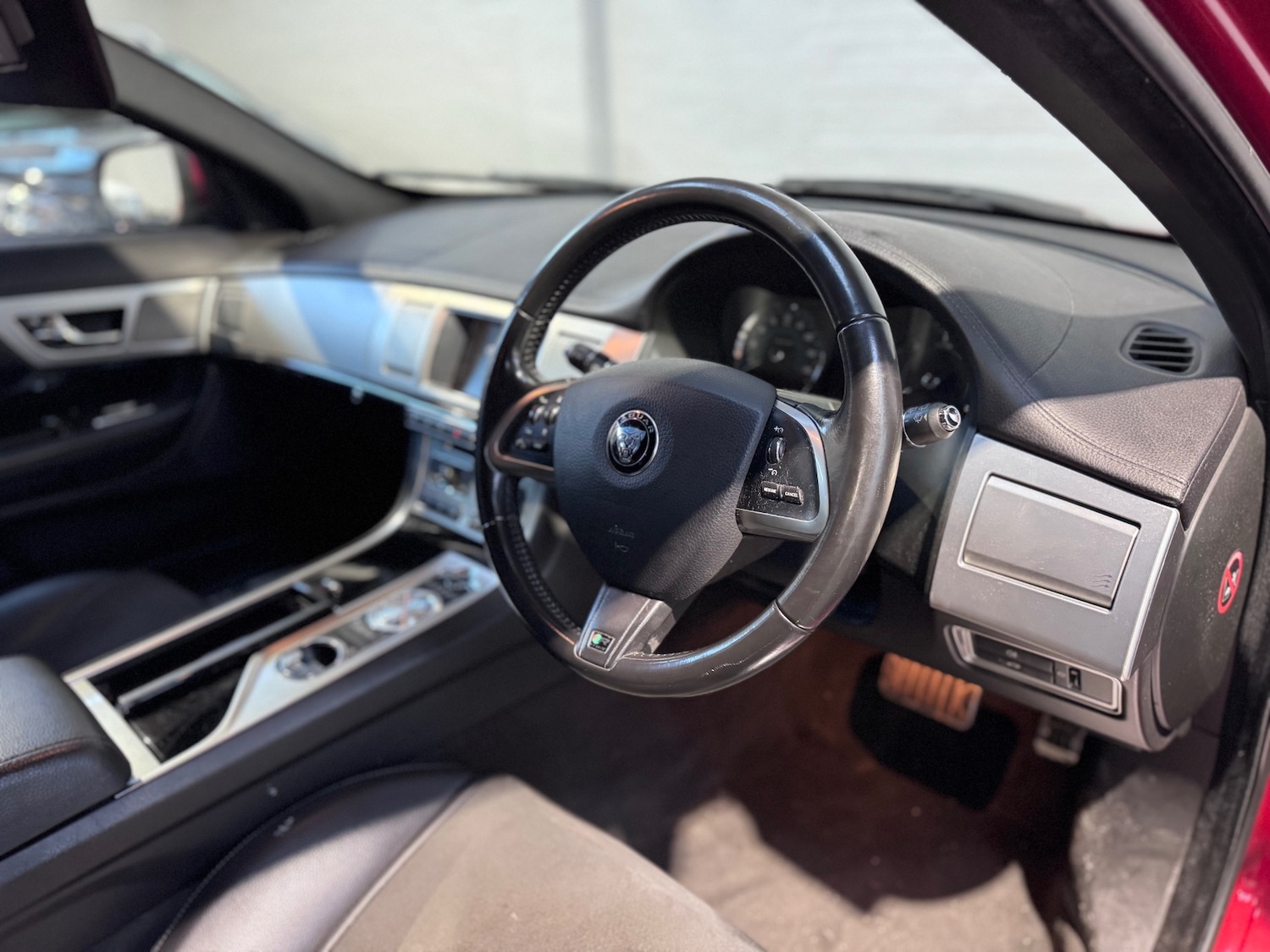 Used Jaguar XF 2013 for sale - 76910843: Photo 18