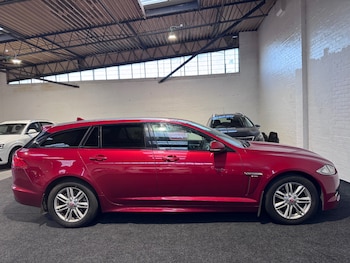 Used Jaguar XF 2013 for sale - 76910843: Photo