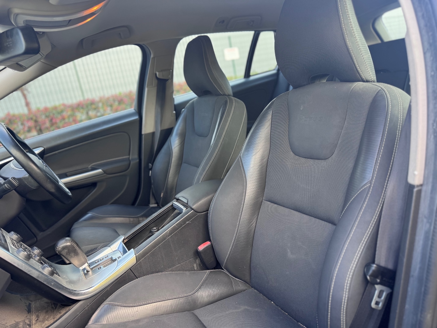 Used Volvo V60 2011 for sale - 78168216: Photo 13