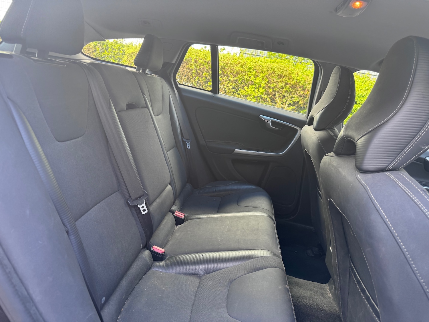 Used Volvo V60 2011 for sale - 78168216: Photo 14