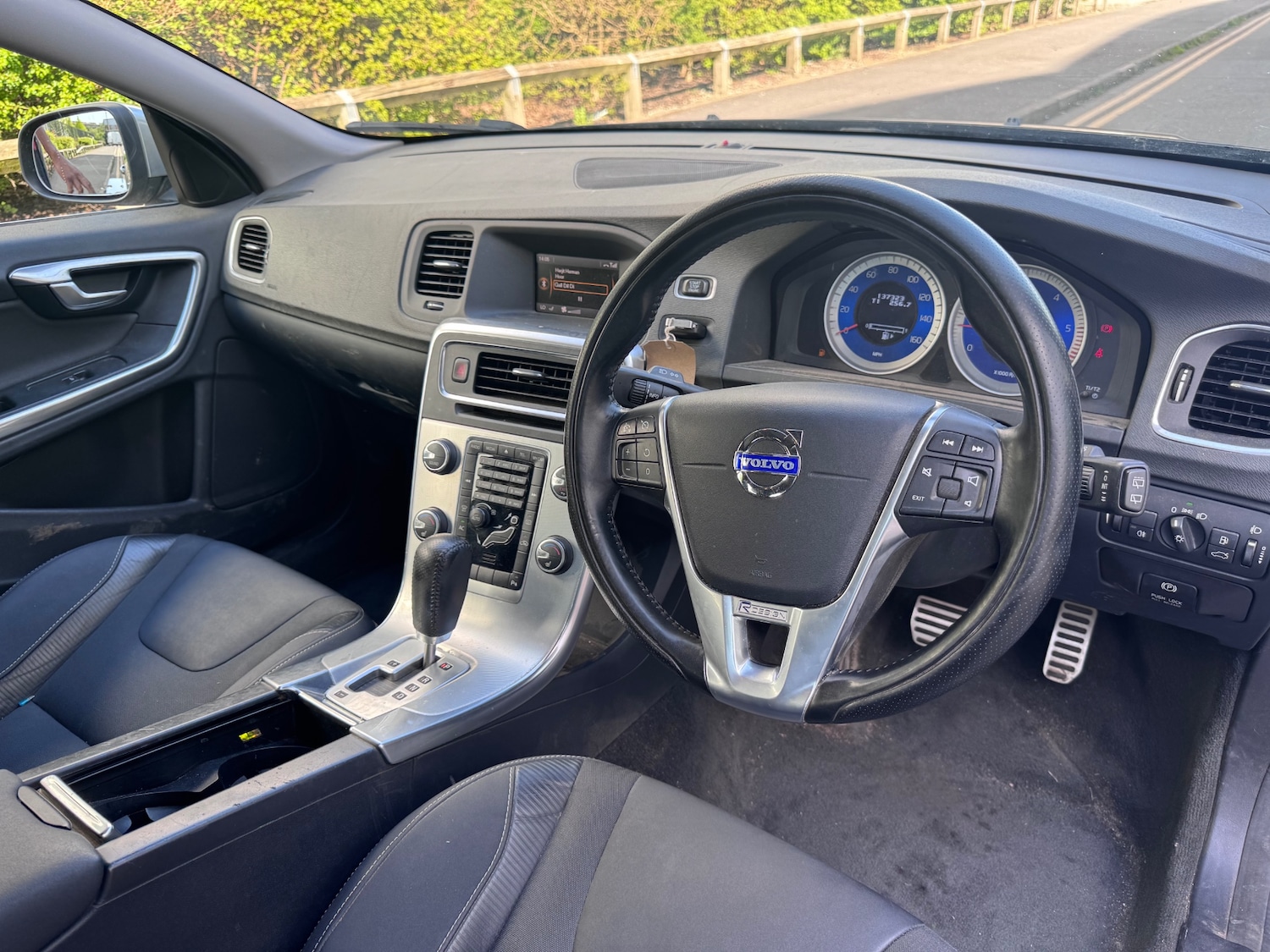 Used Volvo V60 2011 for sale - 78168216: Photo 16