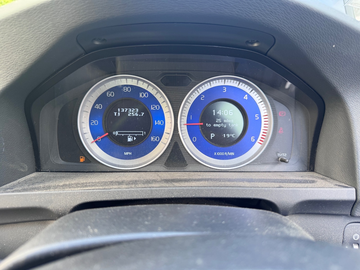 Used Volvo V60 2011 for sale - 78168216: Photo 19