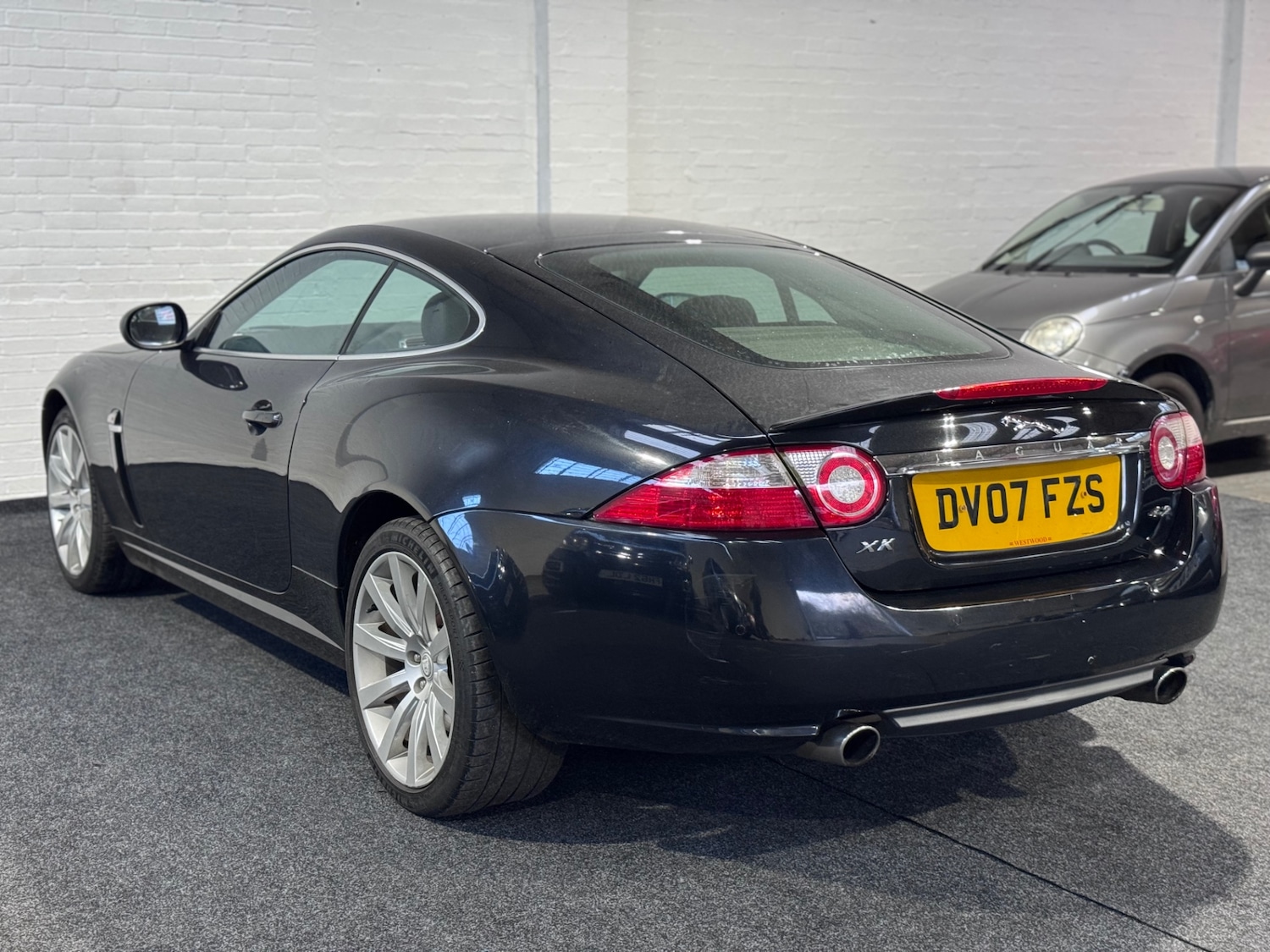 Used Jaguar XK 2007 for sale - 76638727: Photo 5