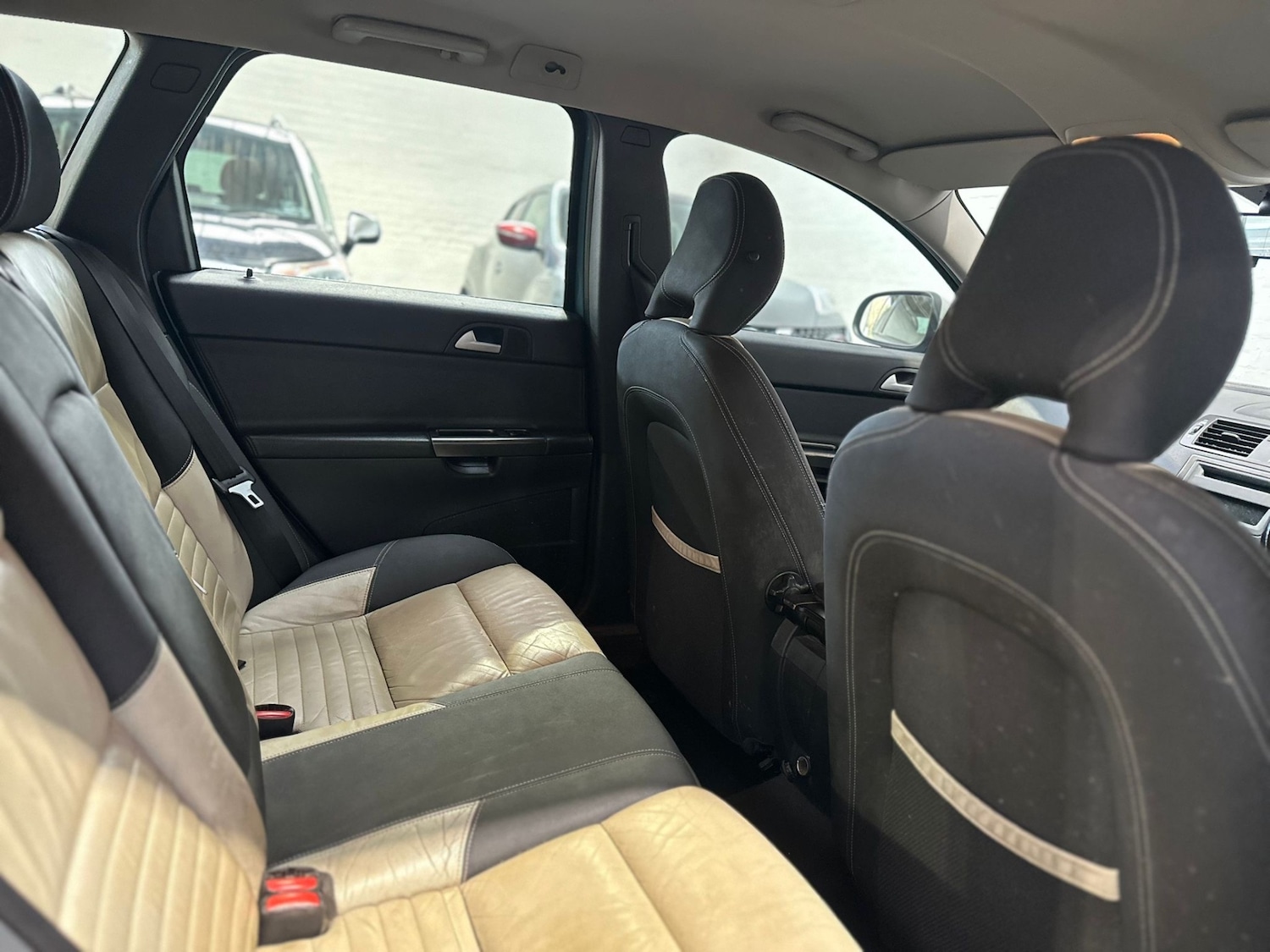 Used Volvo V50 2009 for sale - 76611683: Photo 13