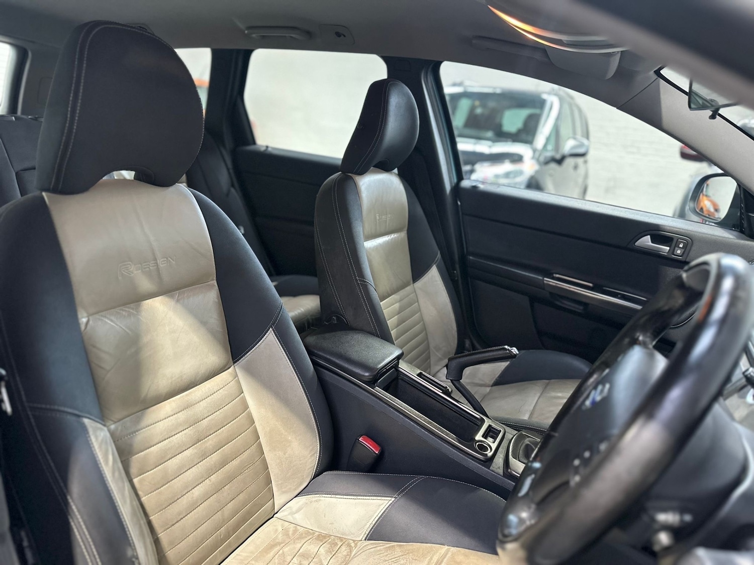 Used Volvo V50 2009 for sale - 76611683: Photo 14