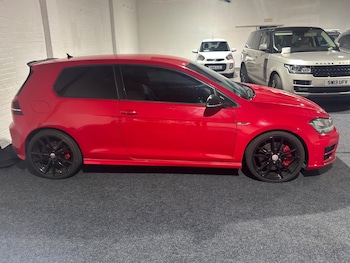 Used Volkswagen Golf 2014 for sale - 76501733: Photo