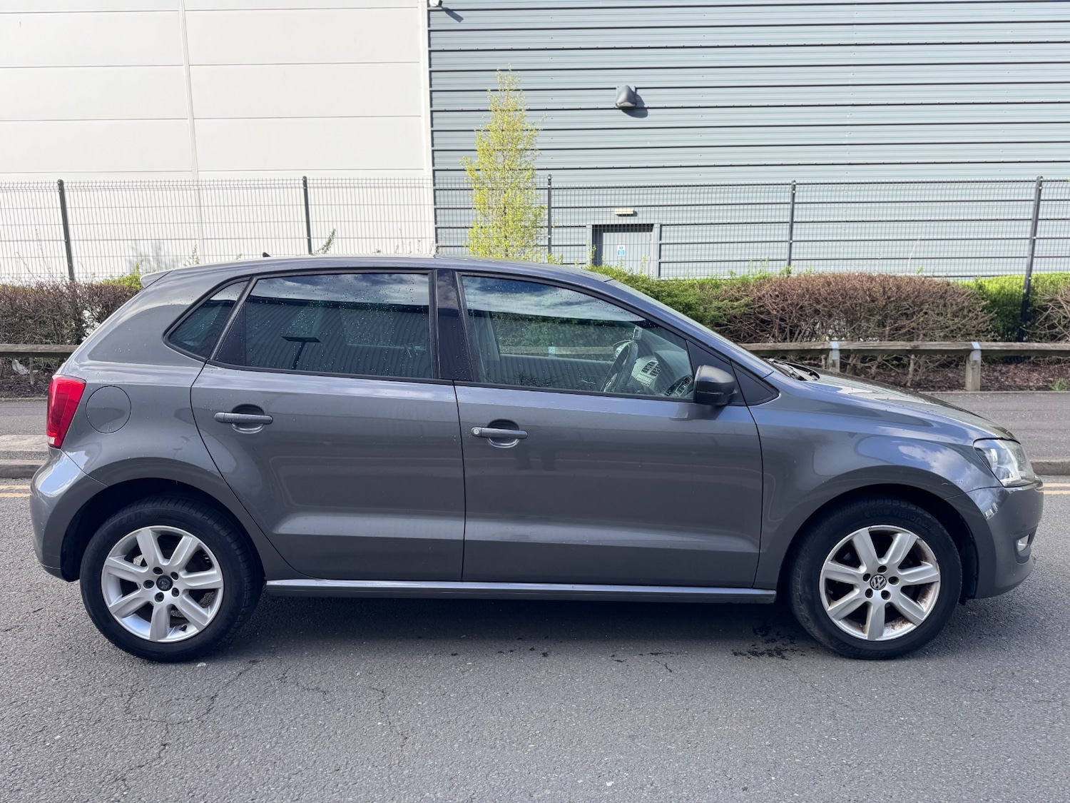 Used Volkswagen Polo 2011 for sale - 78067790: Photo 2