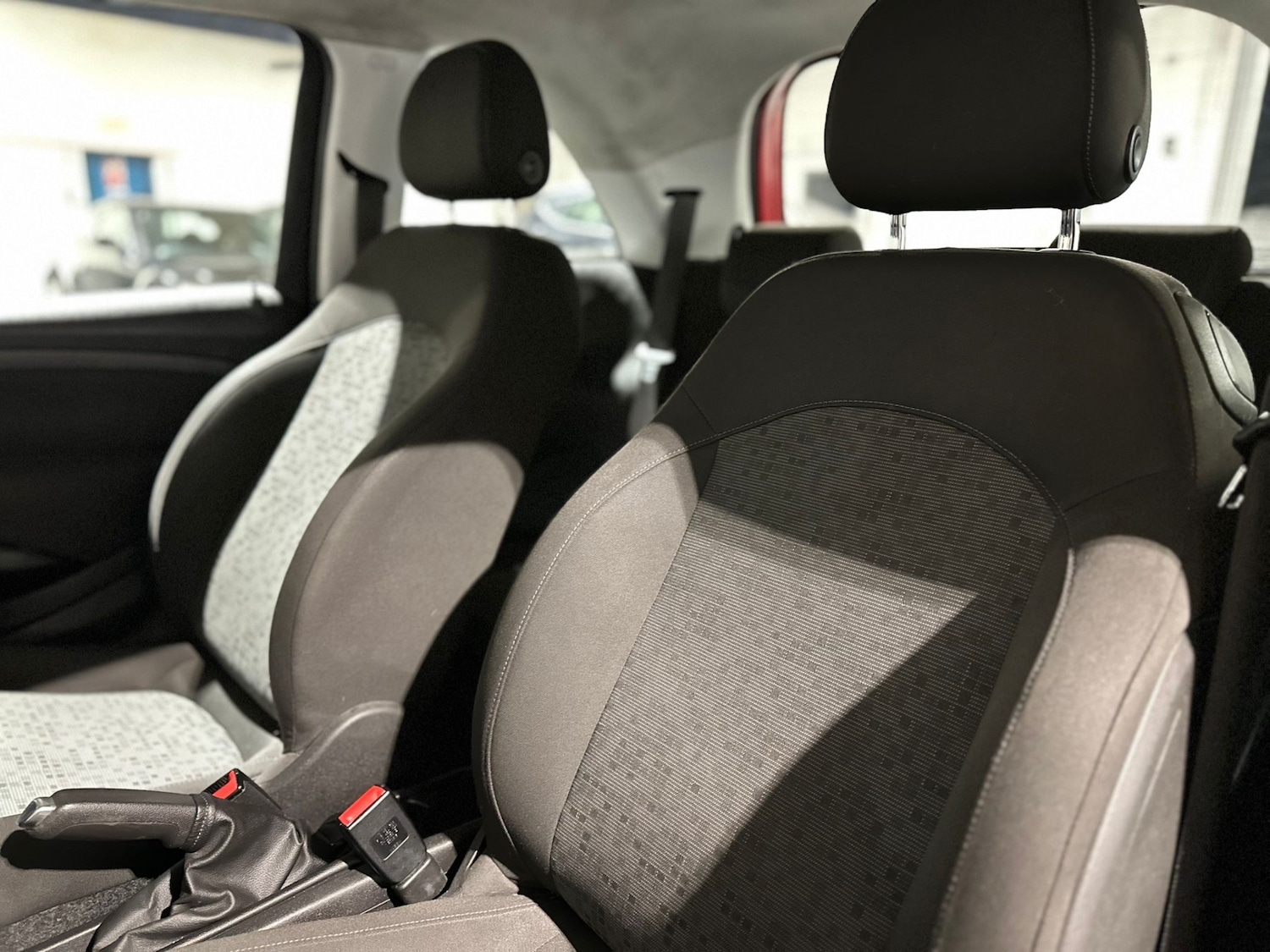 Used Vauxhall ADAM 2015 for sale - 77426215: Photo 14