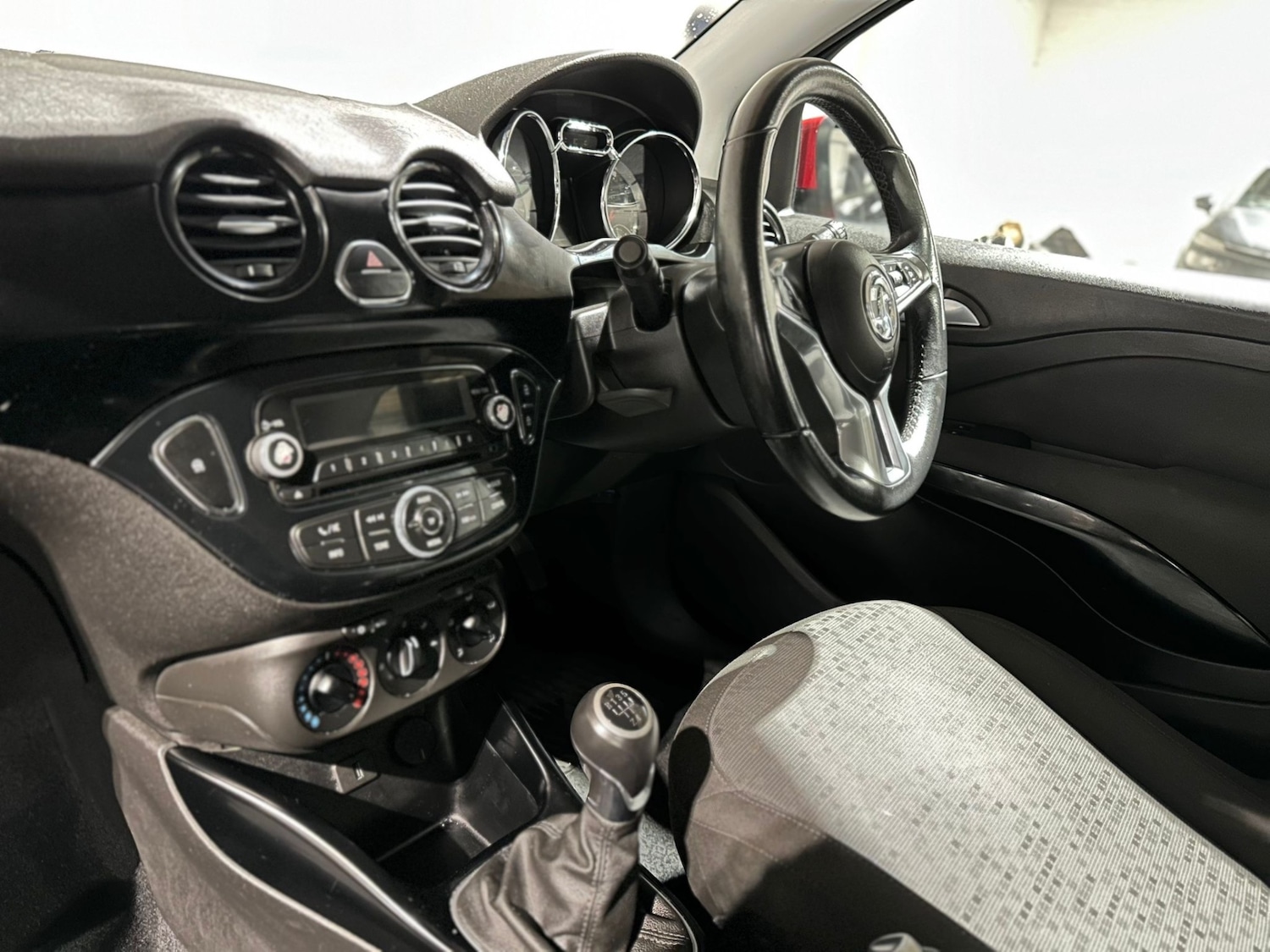 Used Vauxhall ADAM 2015 for sale - 77426215: Photo 18