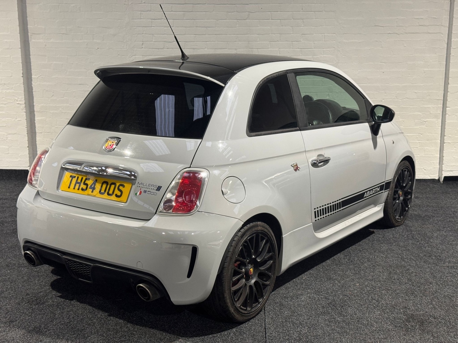 Used Abarth 500 2009 for sale - 76542895: Photo 3