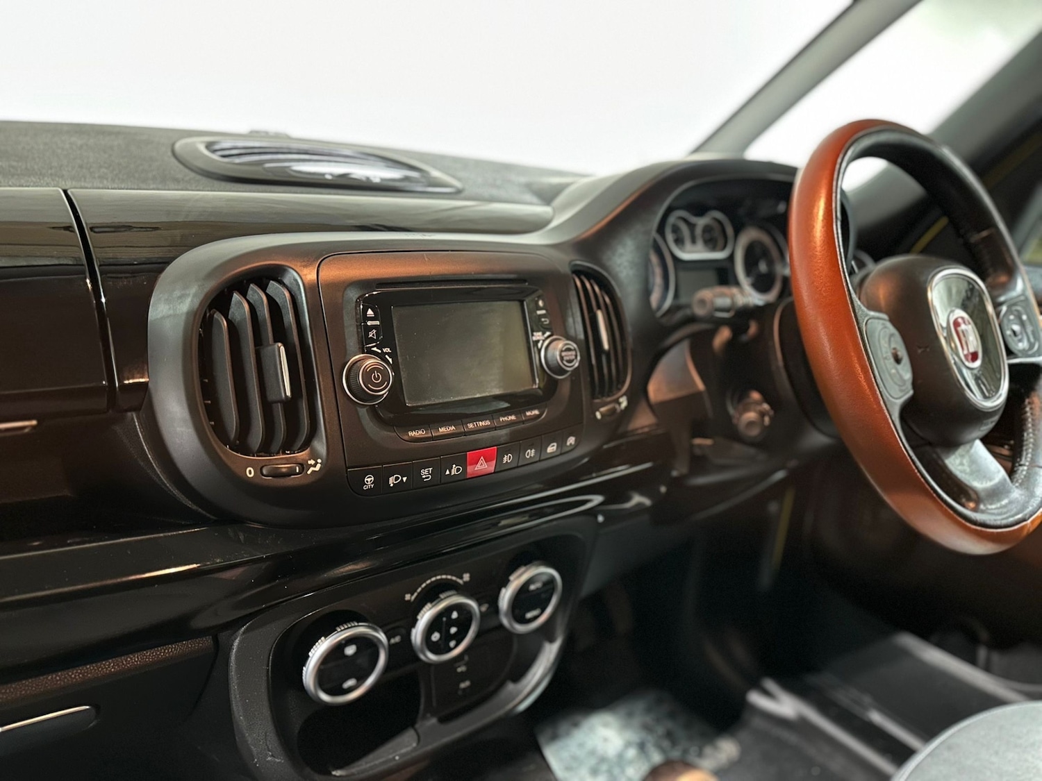 Used Fiat 500L 2013 for sale - 77426213: Photo 14