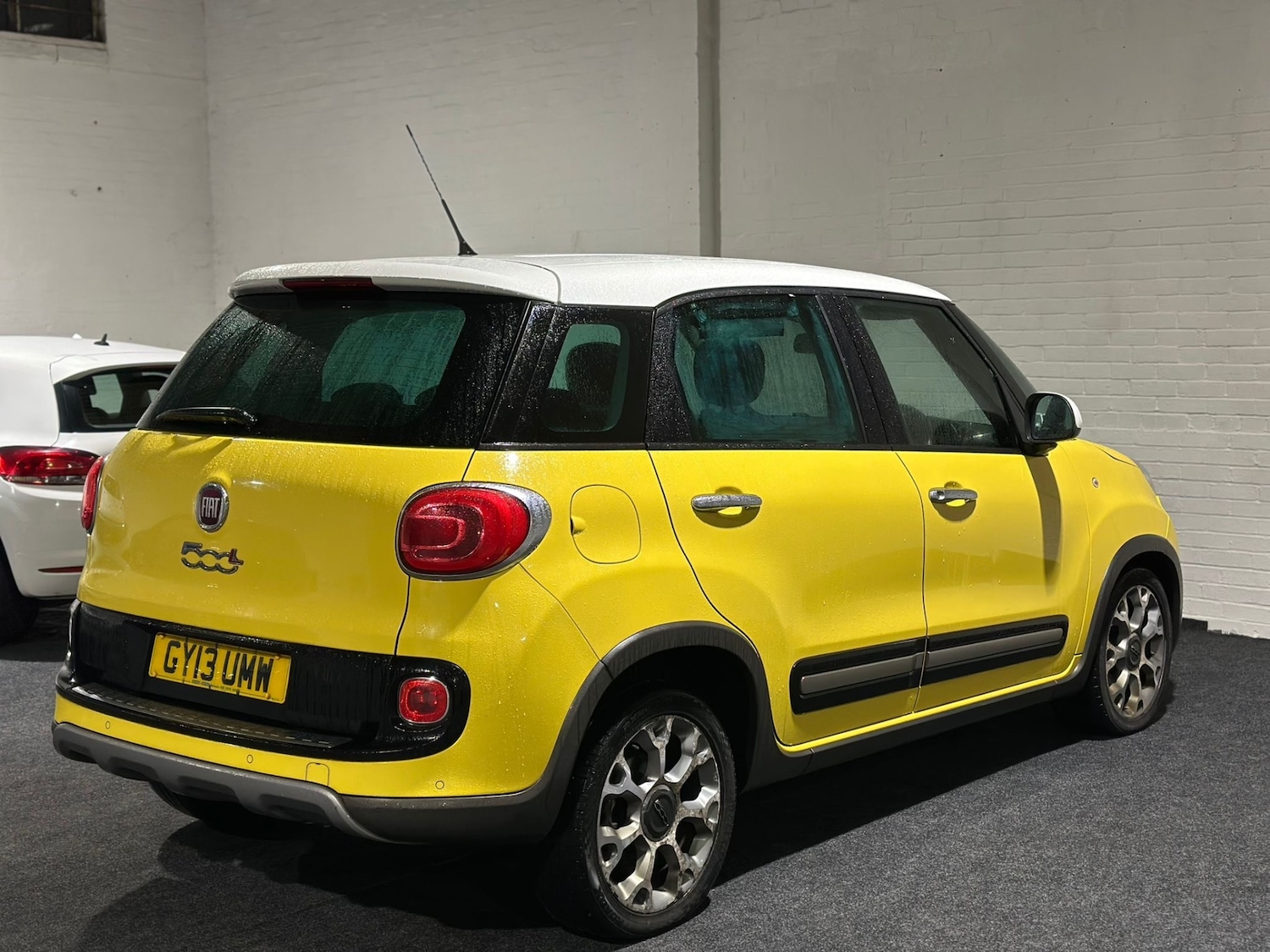 Used Fiat 500L 2013 for sale - 77426213: Photo 3