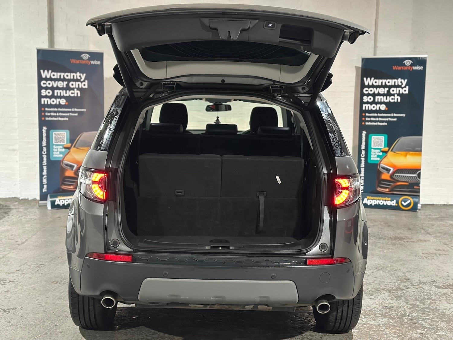 Used Land Rover Discovery Sport 2015 for sale - 76322571: Photo 10