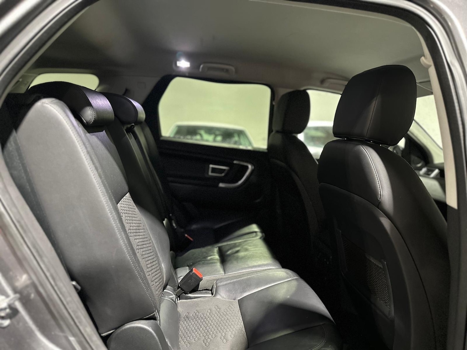 Used Land Rover Discovery Sport 2015 for sale - 76322571: Photo 14