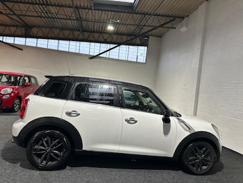 Used MINI Countryman 2011 for sale - 76664592: Photo