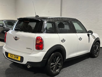 Used MINI Countryman 2011 for sale - 76664592: Photo