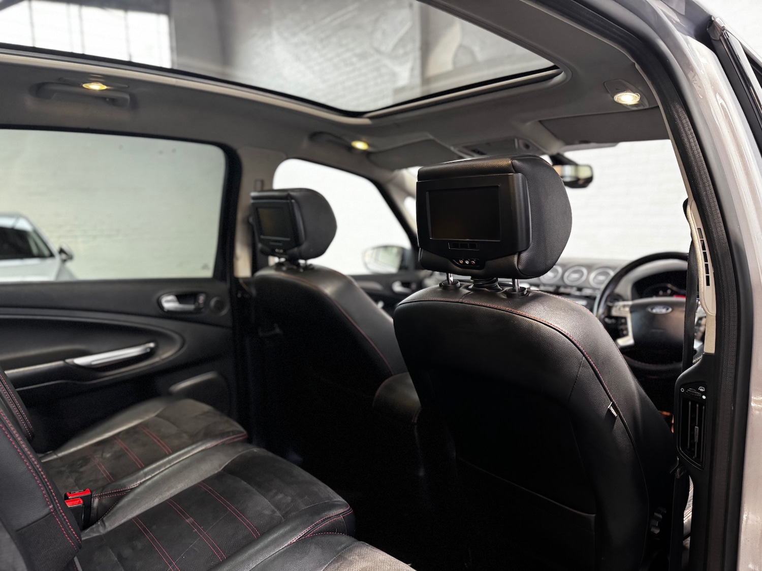 Used Ford S-Max 2012 for sale - 77662510: Photo 16