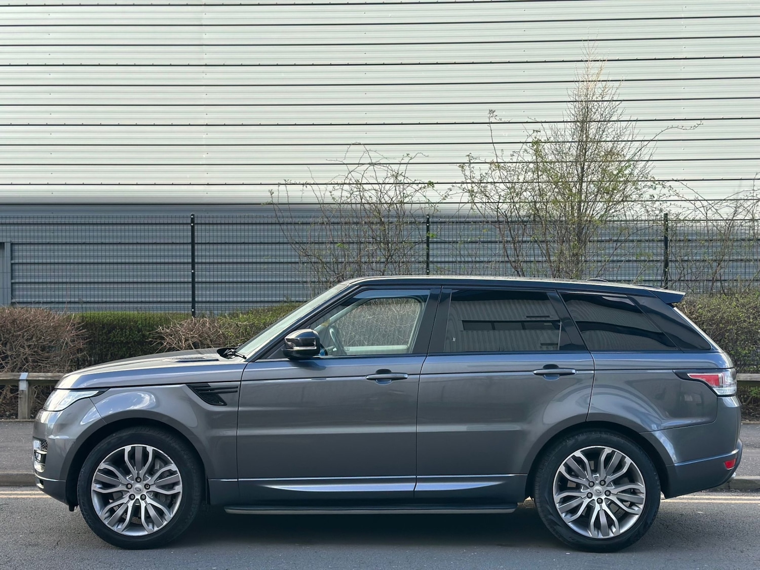 Used Land Rover Range Rover Sport 2013 for sale - 77851842: Photo 6