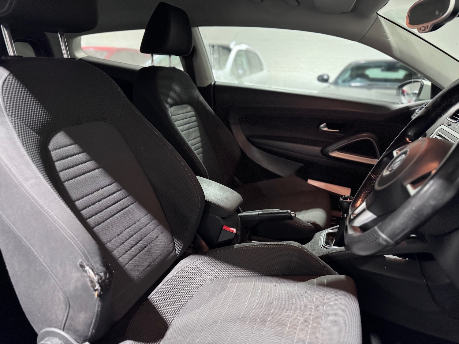 Used Volkswagen Scirocco 2011 for sale - 76739016: Photo 12