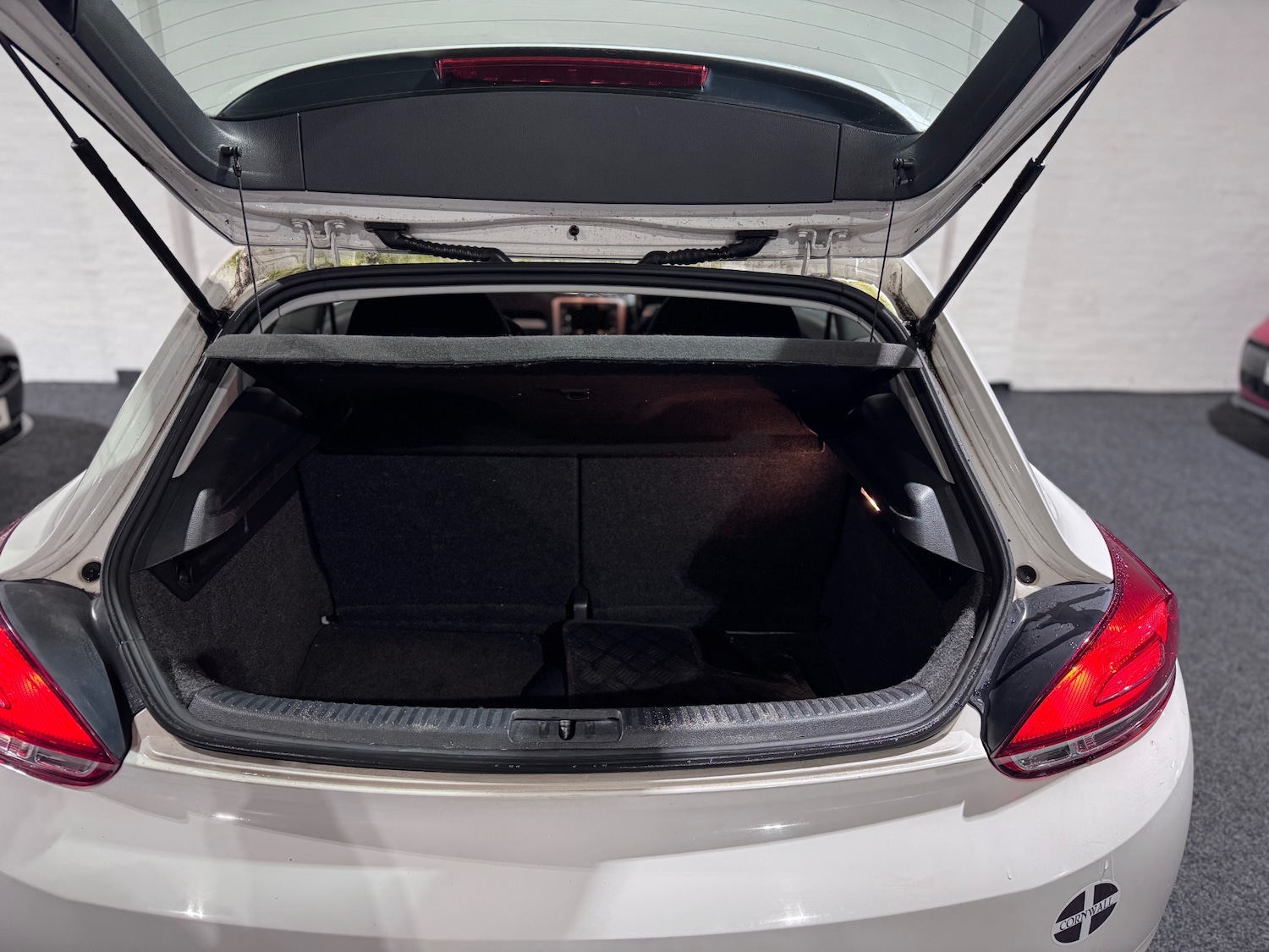 Used Volkswagen Scirocco 2011 for sale - 76739016: Photo 18