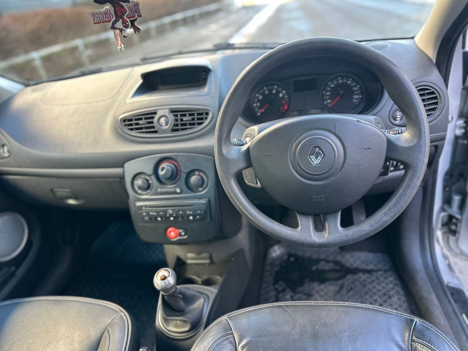 Used Renault Clio 2011 for sale - 77160099: Photo 15