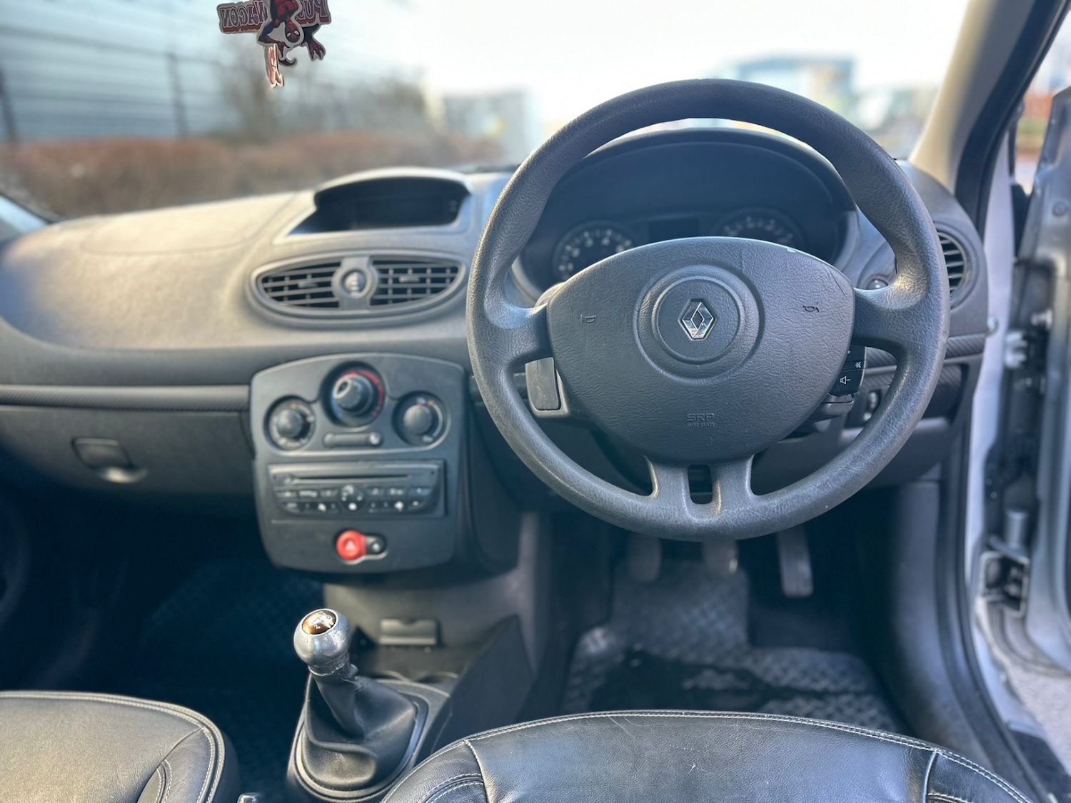 Used Renault Clio 2011 for sale - 77160099: Photo 18