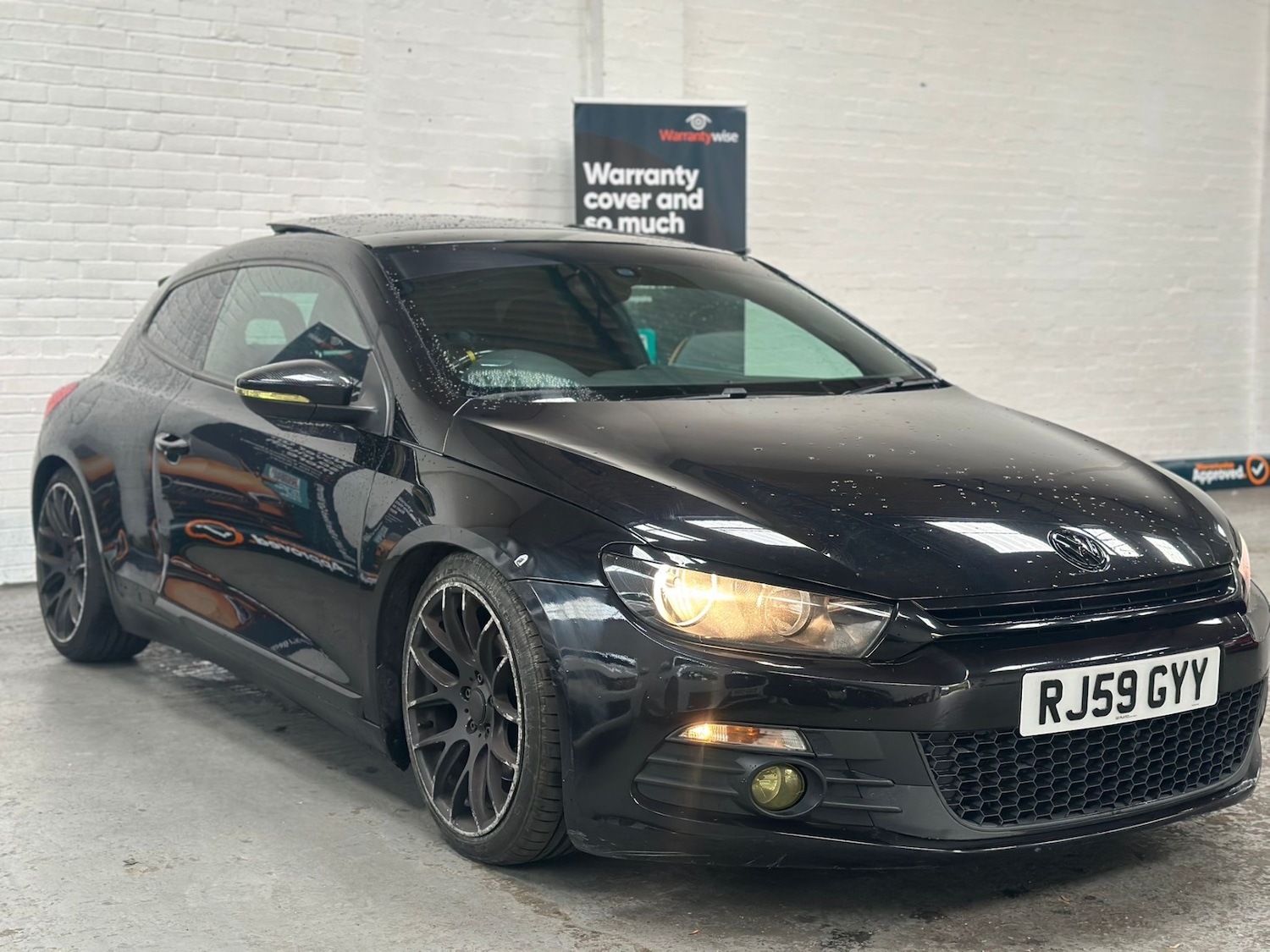 Used Volkswagen Scirocco 2009 for sale - 76300851: Photo 1