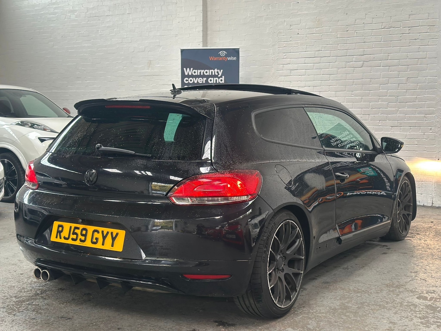 Used Volkswagen Scirocco 2009 for sale - 76300851: Photo 3