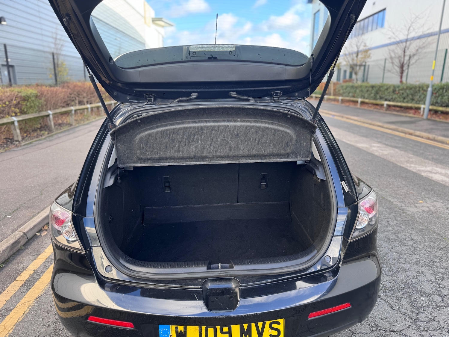 Used Mazda Mazda3 2009 for sale - 76669395: Photo 11