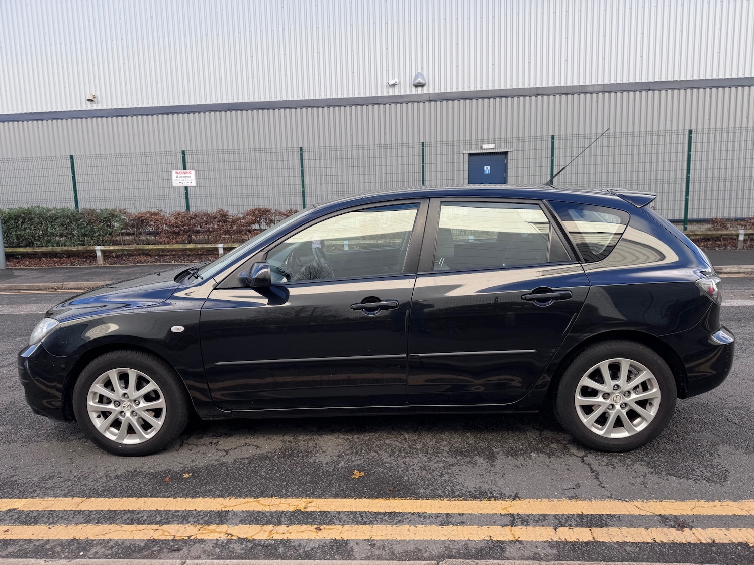 Used Mazda Mazda3 2009 for sale - 76669395: Photo 6