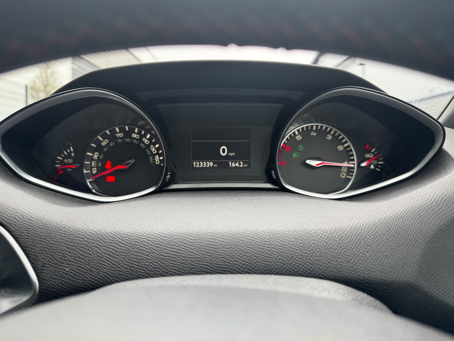 Used Peugeot 308 2016 for sale - 77851480: Photo 9