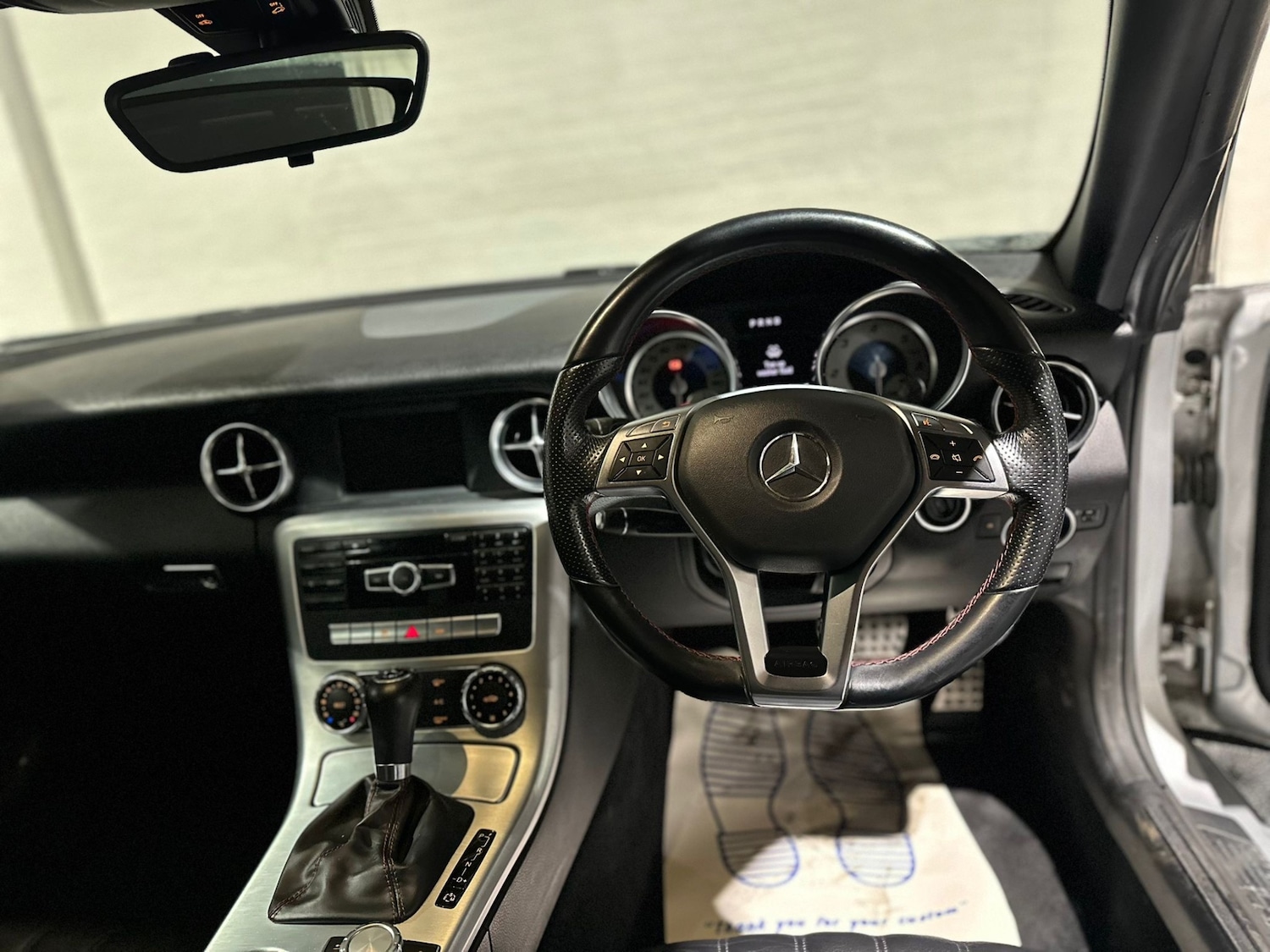 Used Mercedes-Benz SLK 2013 for sale - 76726175: Photo 15