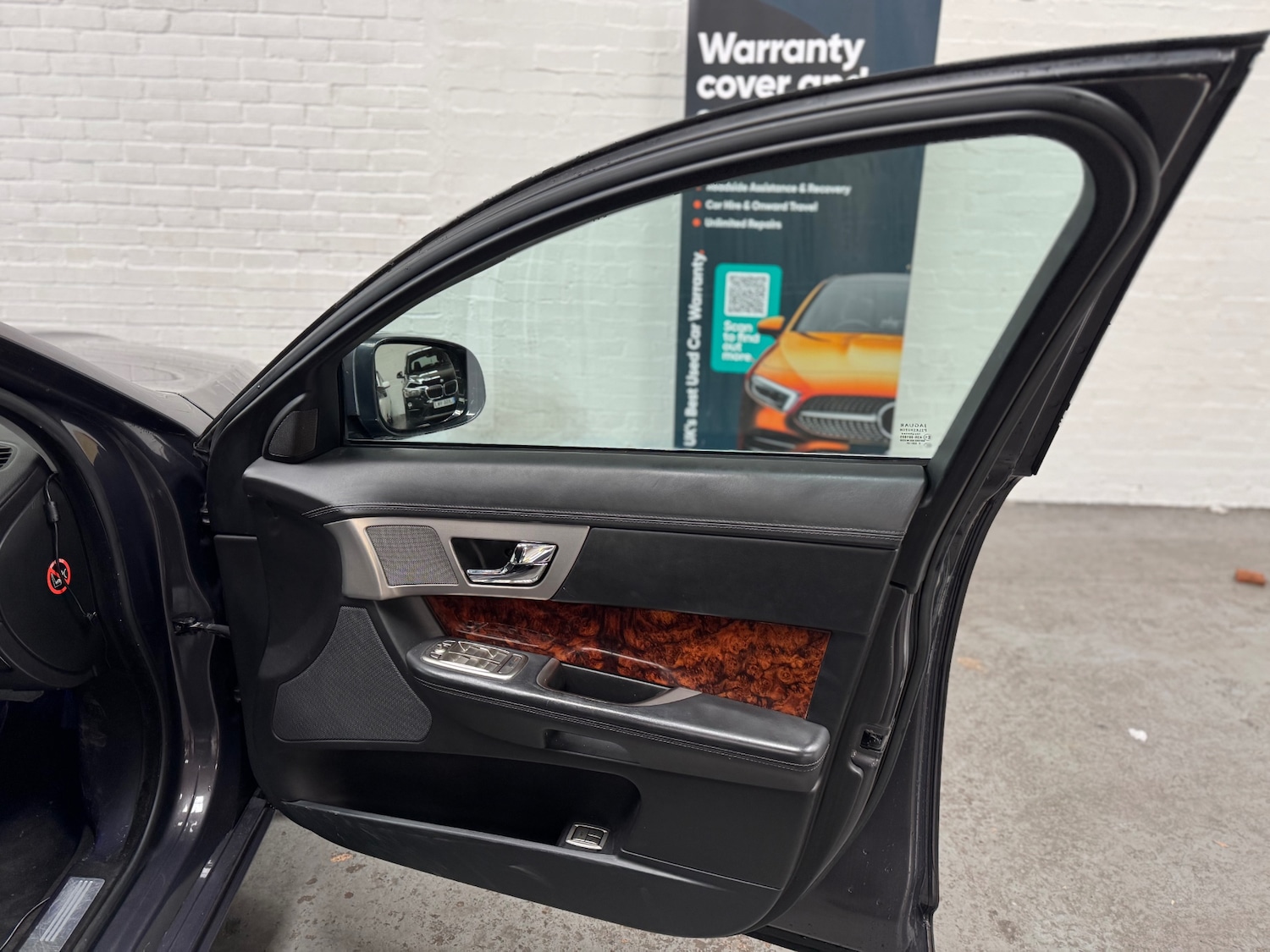 Used Jaguar XF 2009 for sale - 76300845: Photo 18