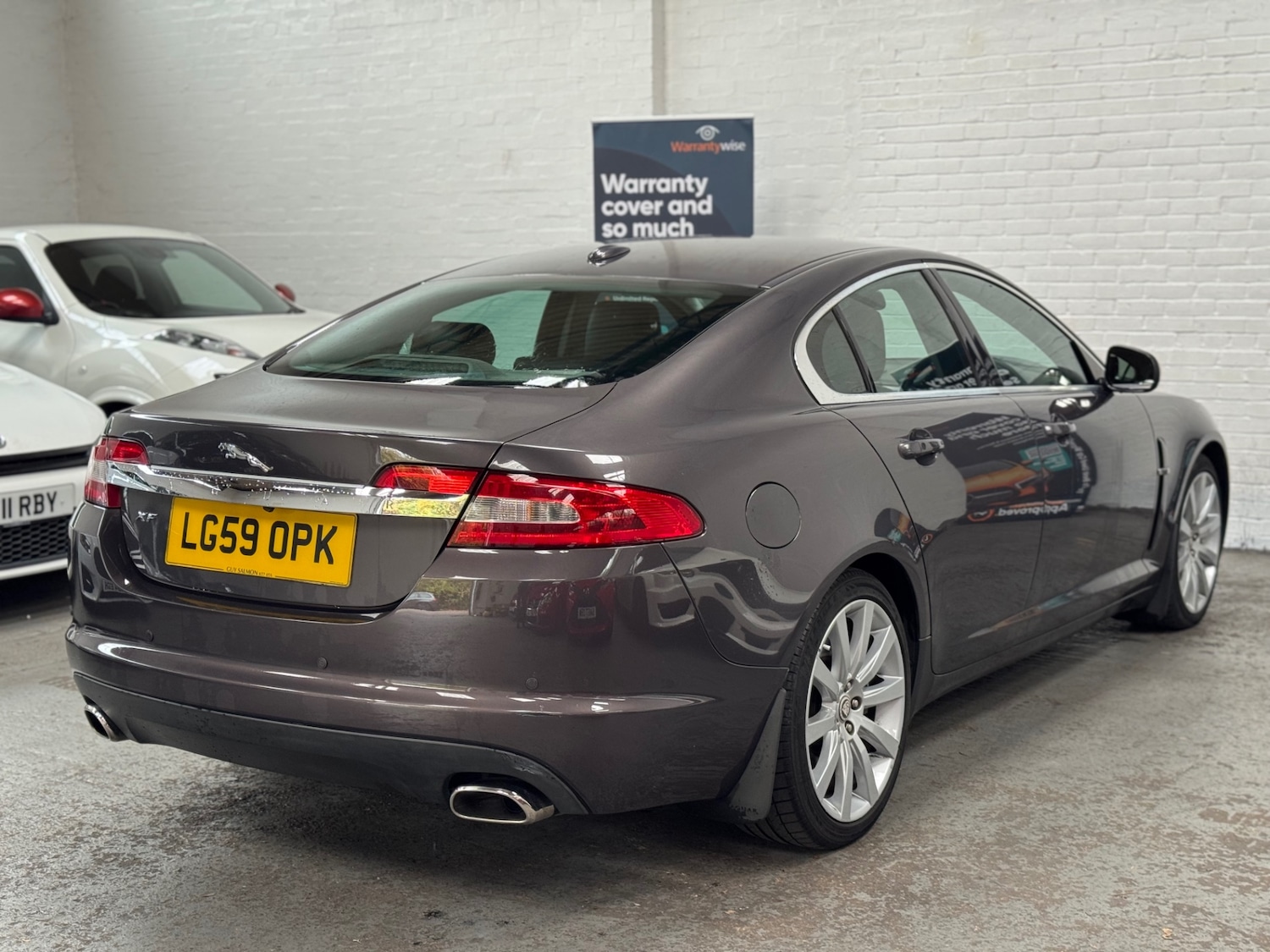 Used Jaguar XF 2009 for sale - 76300845: Photo 3