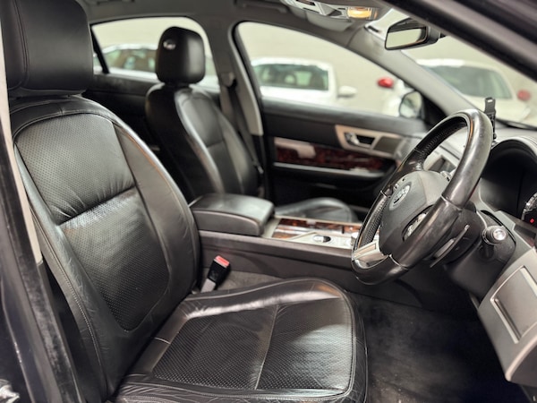 Used Jaguar XF 2009 for sale - 76300845: Photo 9