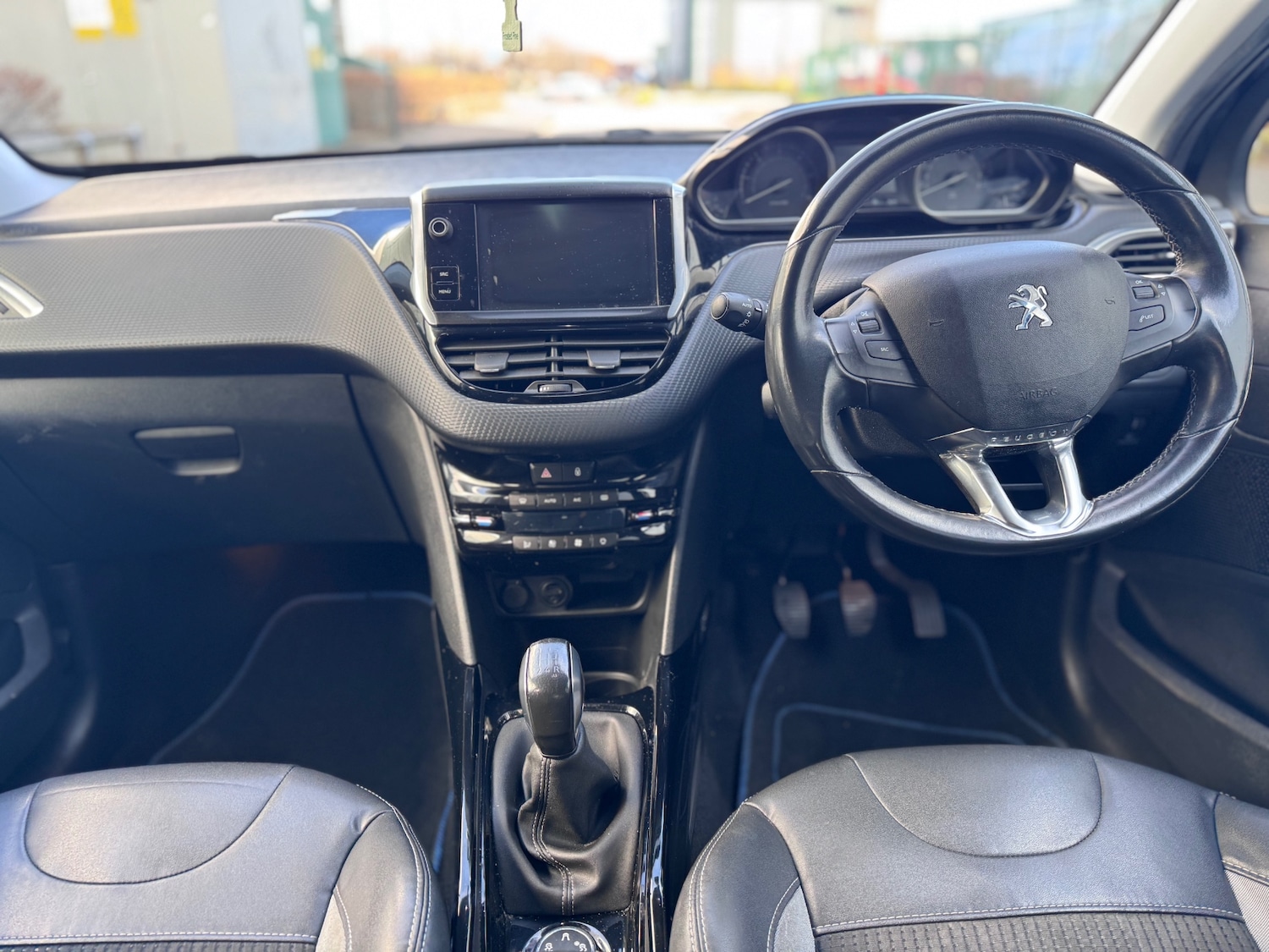 Used Peugeot 2008 2015 for sale - 77715997: Photo 18