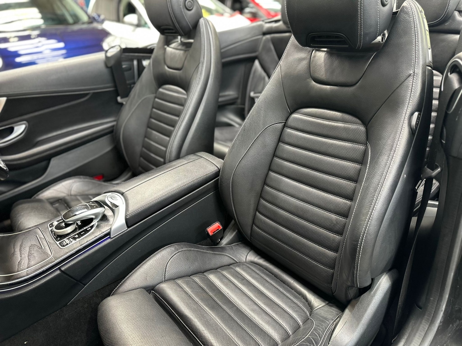 Used Mercedes-Benz C Class 2018 for sale - 77273947: Photo 11