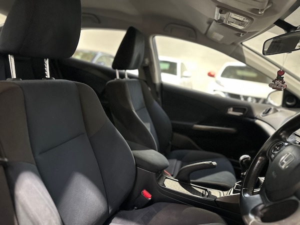 Used Honda Civic 2012 for sale - 76192116: Photo 17
