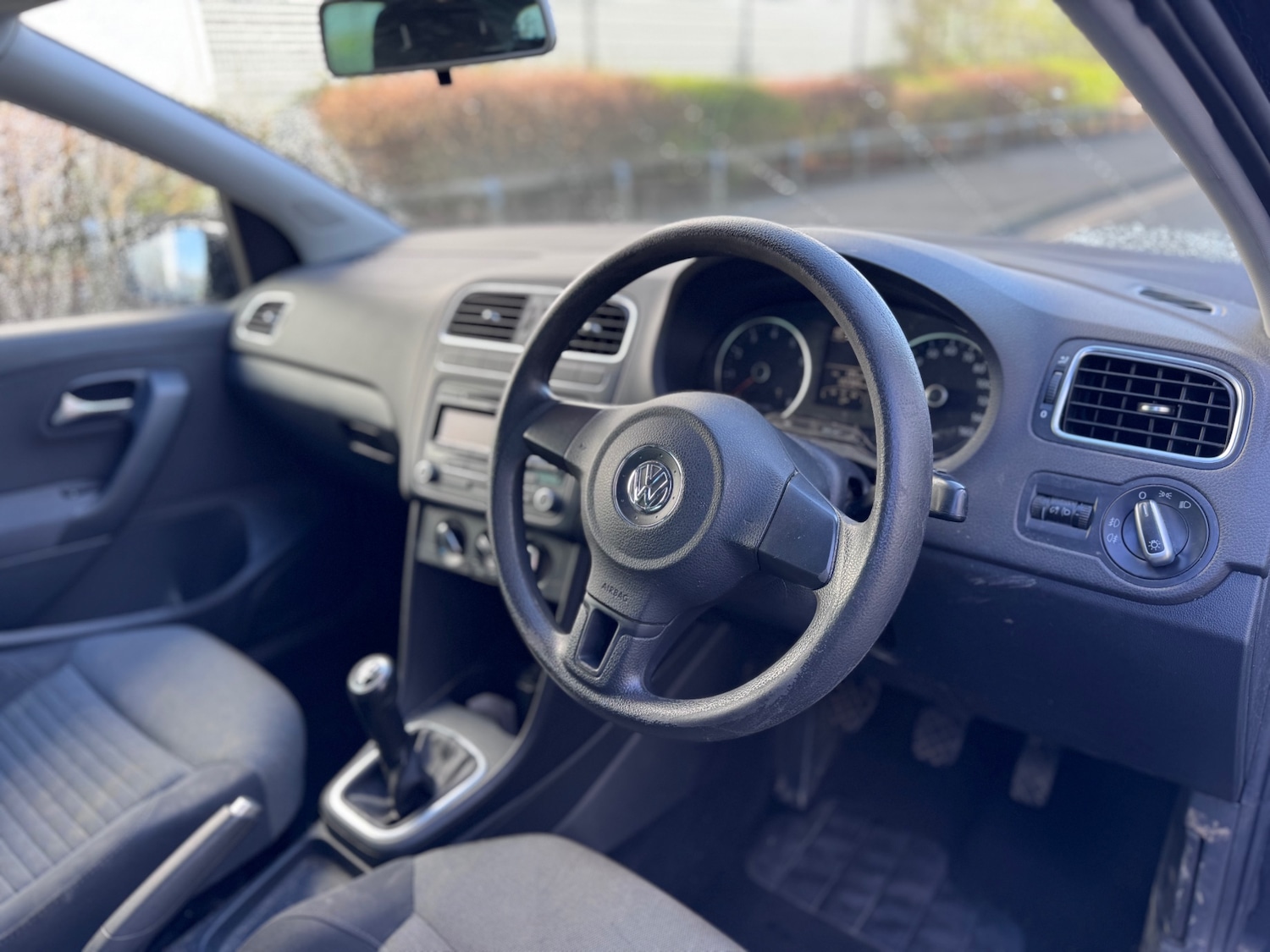 Used Volkswagen Polo 2010 for sale - 77973565: Photo 14