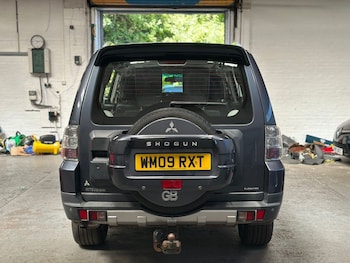 Used Mitsubishi Shogun 2009 for sale - 75181924: Photo
