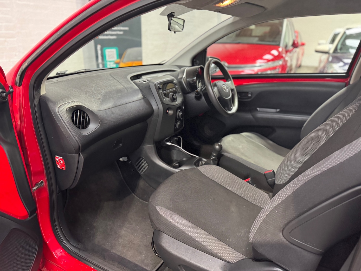 Used Toyota AYGO 2017 for sale - 76192109: Photo 14