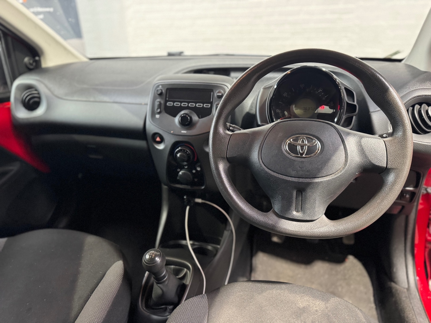 Used Toyota AYGO 2017 for sale - 76192109: Photo 18