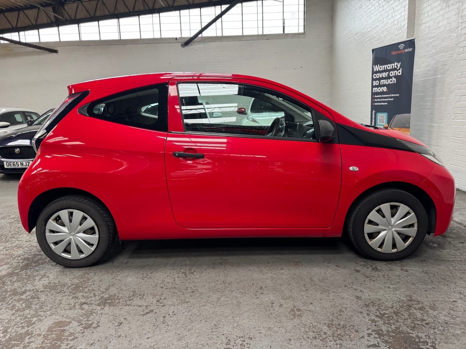 Used Toyota AYGO 2017 for sale - 76192109: Photo 2