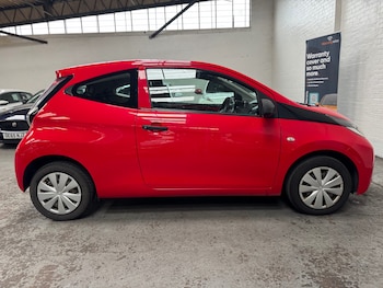 Used Toyota AYGO 2017 for sale - 76192109: Photo 2