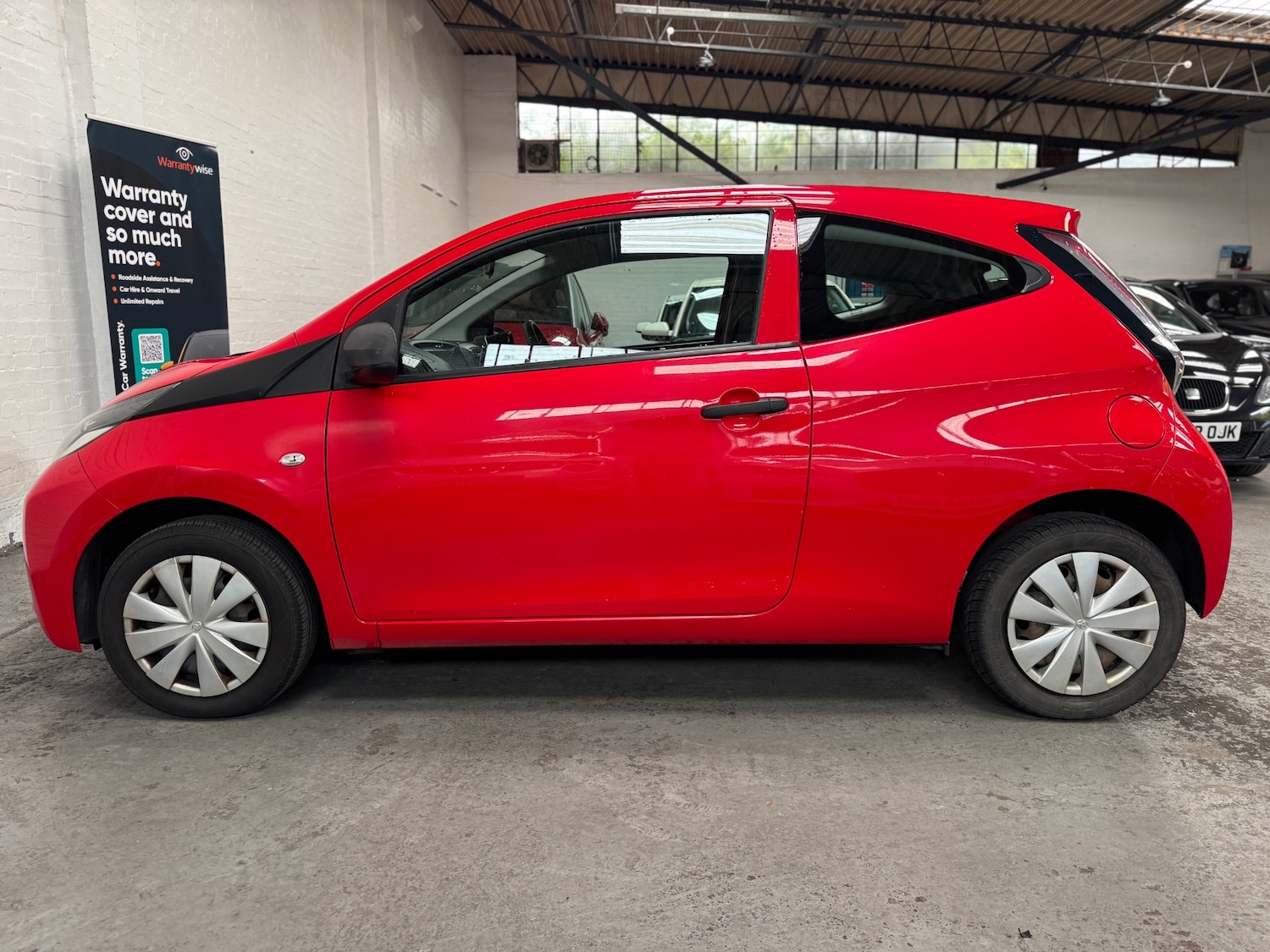 Used Toyota AYGO 2017 for sale - 76192109: Photo 6