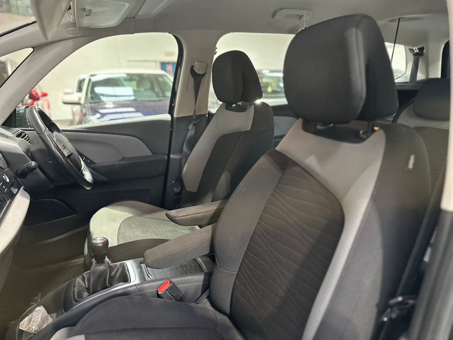 Used Citroen C4 Grand Picasso 2014 for sale - 76192112: Photo 13